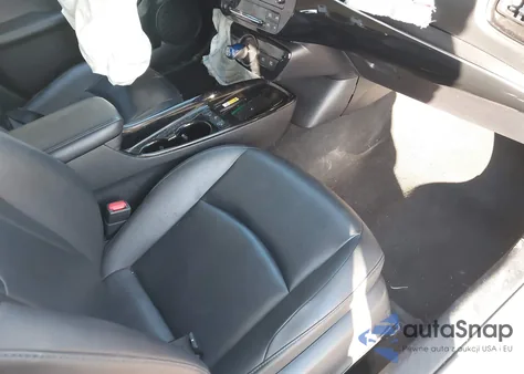 2020 Toyota Prius Xle Awd-E from USA, damaged, VIN JTDL9RFU5L3013217